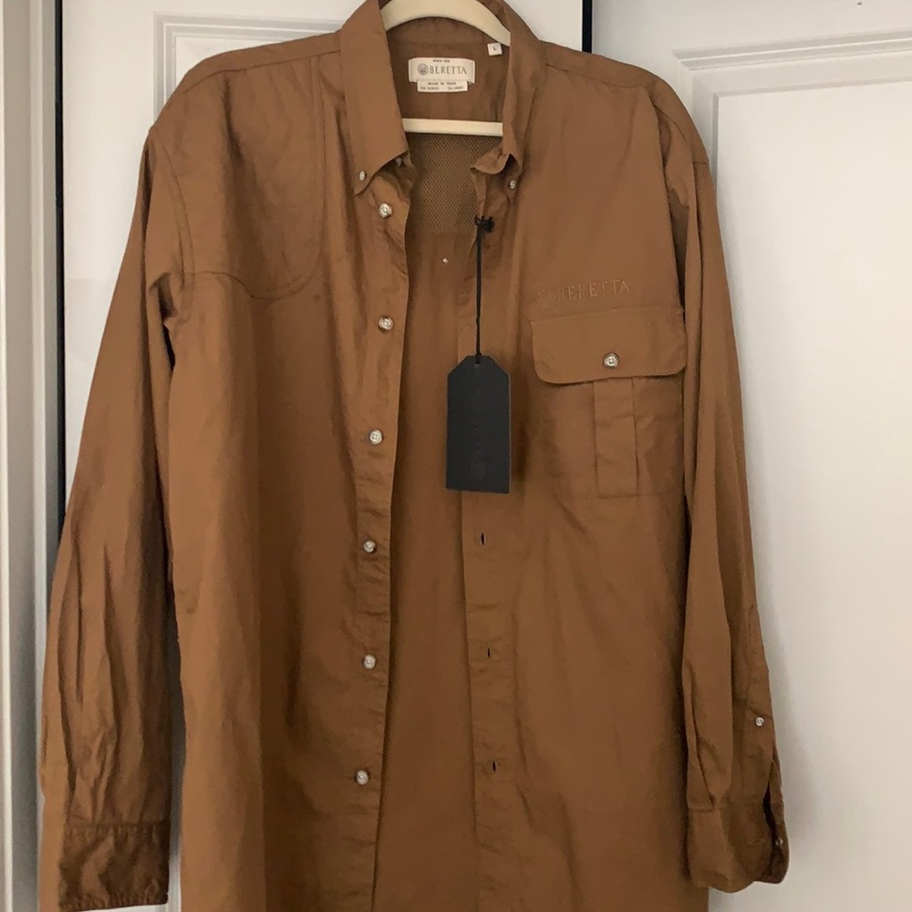 Beretta button down